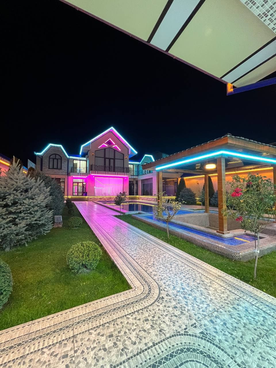 Dacha Asia